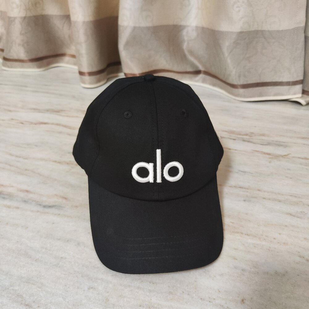 NWT Alo Yoga Off-Duty  Baseball Cap
